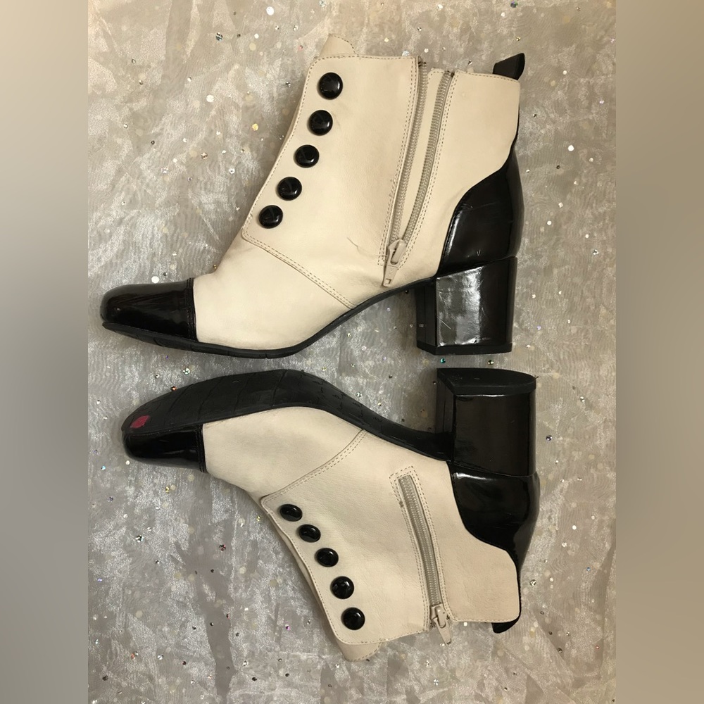 Black and white Spats